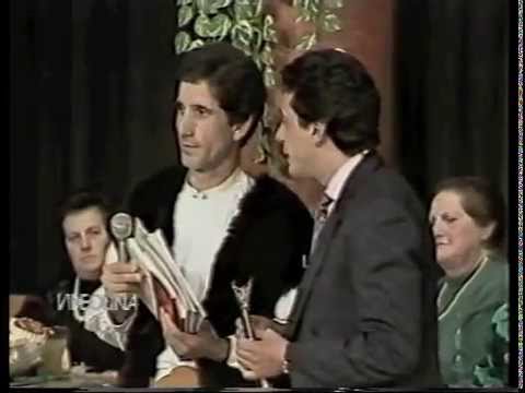 Descrizione dell&rsquo;abito di Padria &ndash; anteprima video YouTube