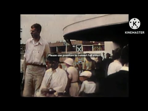 Robert Wadlow (1933)15 years old with YMCA group at Chicago World Fair colourized