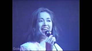 Ana Gabriel En Vivo - En La Oscuridad y Mar y Arena (1990)