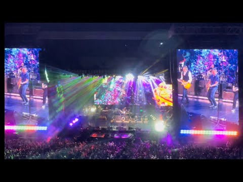 Paul McCartney & Bruce Springsteen FACE-MELTING guitar solos @MetLife 6/16/22