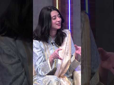 Russian Language Challenge With Sabeena Syed😂😂#sabeenasyed #khaqanshahnawaz #vasaychaudhry #shorts