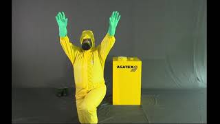 Sicheres An- und Ausziehen eines Kategorie III Typ 3 Einweg Chemikalienschutzanzugs
