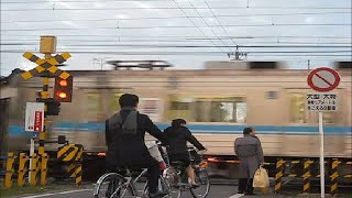 preview picture of video '踏切　―名鉄―　1　In Japan Railroad crossing of Meitetsu Inuyama line'