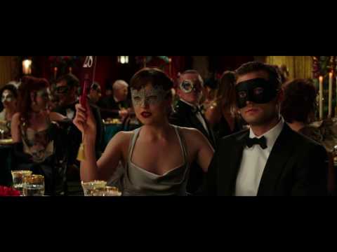 Fifty Shades Darker (Clip 'Ana Bids On a Ski Trip')