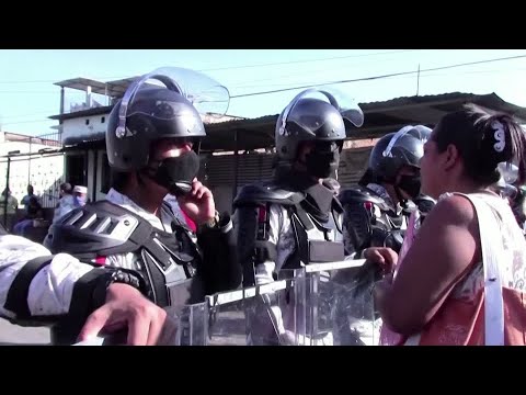 Tensions rise as Central American soldiers aim to stop migrants