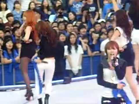 [10.05.13 Fancam] 4minute - Hot Issue @ Yonsei Festival Ahkaraka