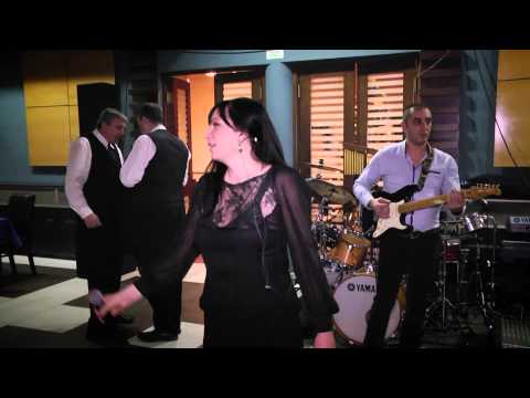 orkestar .....FANTASTIKO Zbog tebe uzivo