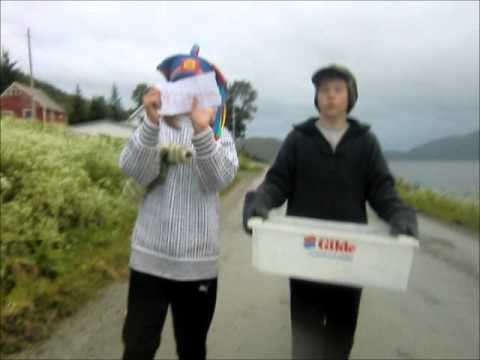 Banana Airlines - SKIPAGURRA BABYLON (music video)