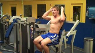 Video de entrenamiento de abdominal crunch machine para fortalecer abdomen