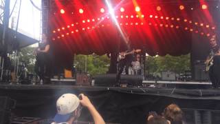 Drowners - Luv, Hold Me Down live at Gov Ball 2014