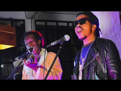 Prodiii - Sgandi Via Pinky's verse (on Magatsela More - Lepotjotjo) Live at Black Labone