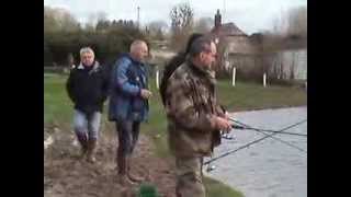 preview picture of video 'Ouverture de la pêche à la truite le 15 février 2014'