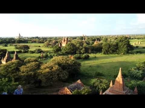 Bagan, before sunset at the pagoda