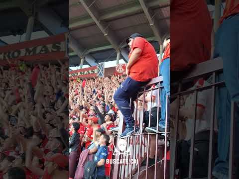 "LA QUE NO TE ABANDONA Y SIEMPRE TE ACOMPAÑA - HINCHADA DE INDEPENDIENTE" Barra: La Barra del Rojo &bull; Club: Independiente &bull; País: Argentina