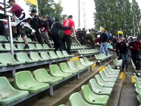 BFC gegen Lautern - Blocksturm