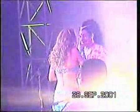 Amelia Zidane et Cheikha Rimitti "le baiser"