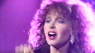 Talk To Me - Quarterflash (Solid Gold 1985)