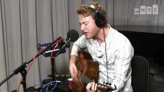 Teddy Thompson &quot;Looking For A Girl&quot; Live on Soundcheck