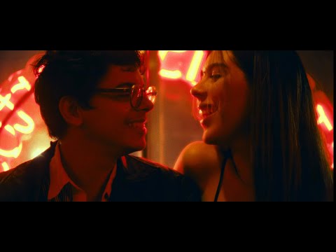 Tuca Oliveira - Será que eu tô gostando dela? (Acústico) (Clipe Oficial)