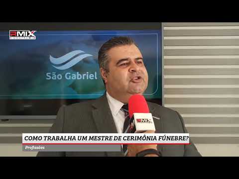 Como trabalha um mestre de cerimônias fúnebres?