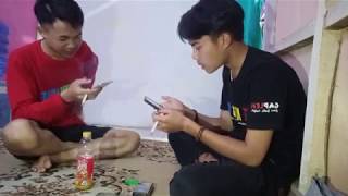 Download lagu Duit loba rek dibawa paeh !!! Parodi pilm pendek Sunda mp3 Download lagu Duit loba rek dibawa paeh !!! Parodi pilm pendek Sunda mp3
