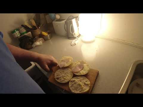 MongoTV_6314 - Min Aftensmad - MØLLEBOLLER Med TUNSALAT og HAMBURGERRYG