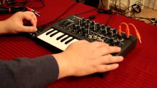 Video thumbnail for Korg monotron DELAY unboxing and demo by SynthMania
