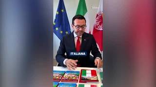 Tricolore e Costituzione distribuiti agli studenti, lezioni per imparare l'inno d'Italia: l'asses...