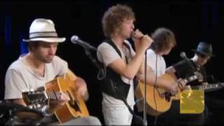 Hot Hot Heat Let me in live