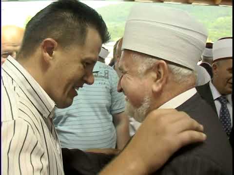 Muftija Zukorlić u Srebrenici 2010.