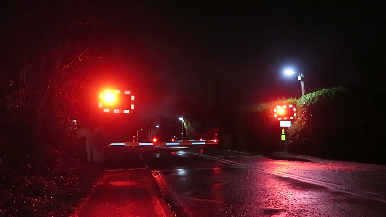 Jacobs Gutter Lane Level Crossing (Leap Day 2020)