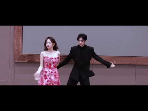 Cheng Xiao and Yan An rehearsal before their duet dance intro for FOF gang’s performance