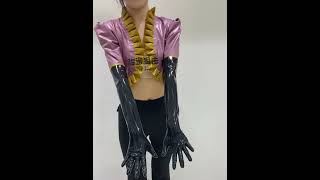 seamless latex glove’s it’s hard not to love it 😍 #rubber #latexlife #latex #fashionstyle