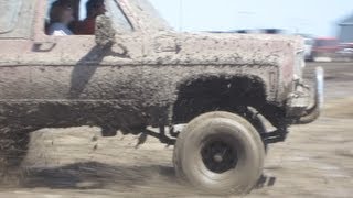 preview picture of video 'Big 4x4 Mudding At Carsonville Mud Bog'