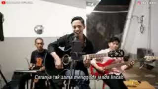 Download lagu DJ Ikan di dalam kolam cover valdiandi yasalam Hee hee mp3
