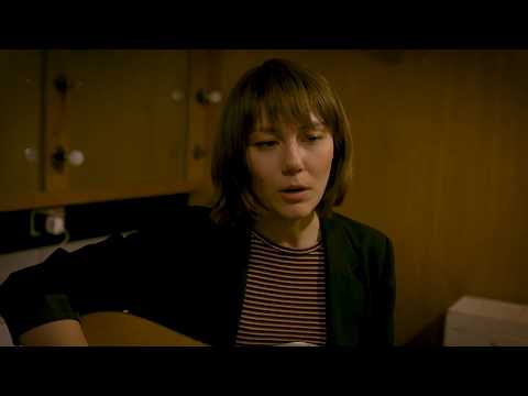 Molly Tuttle - "You Didn't Call My Name" | Fretboard Journal