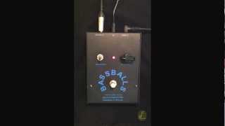 Video thumbnail for electro harmonix bassballs by don felipe