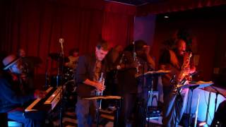 LAFAYETTE GILCHRIST & THE NEW VOLCANOES: "Ping Pong", Live @ The Windup Space