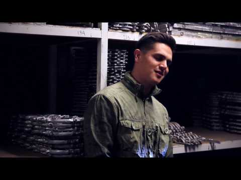 Seria Un Error (Video Oficial BTS) - Regulo Caro