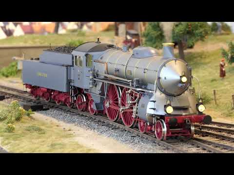 S 2/6 3201 Spur 1 KM1 Modellbau – Probefahrt Glanzblech-Variante 1:32-Dampflok BR 15 - 20 Jahre KM1