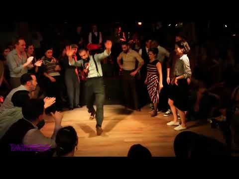 ! Un million de roses rouge