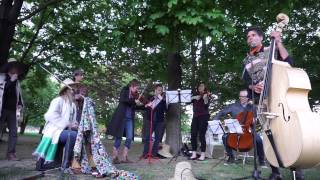 Mocky - Head In The Clouds (Live in Toronto @ Trinity Bellwoods Park May 21 2015)