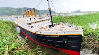 TITANIC di Sawah, Mainan Kapal Raksasa Lewat Aliran Air Sawah - Satisfying ASMR, titanic sinking