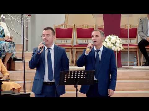 Fratii Sfara - Spre Tara luminii eterne noi azi calatorim | Video