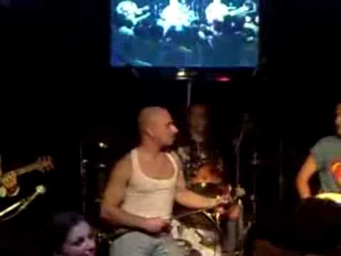 Queen Of Bulsara - LIVING ON MY OWN - live at Good Fellas NAPOLI