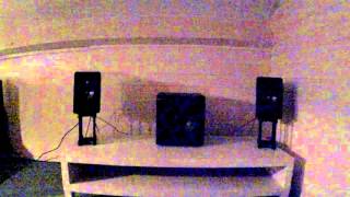 KEF X300A & KEF Q400b Subwoofer - Deep Dish ' Way2tite '