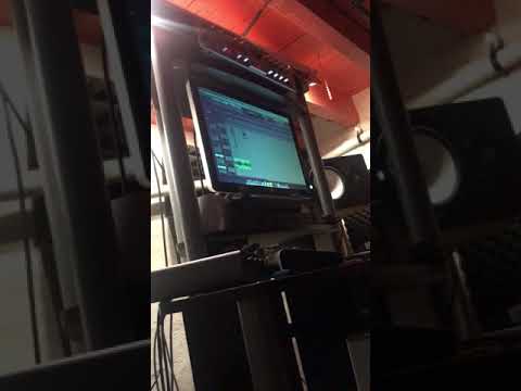 ElMii Problema (Trabajando) Black Bentley Prod. By DaProfezor Máxima Seguridad The Mixtape Now Out