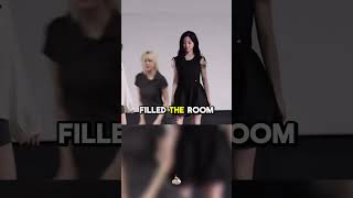 Download lagu NMIXX Reacts to Playback of Original “O.O” in Viral Nostalgic Moment mp3 Download lagu NMIXX Reacts to Playback of Original “O.O” in Viral Nostalgic Moment mp3