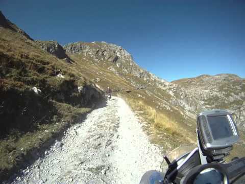 Thumbnail for Teil 4 Ligurische Grenzkammstraße mit der BMW HP2 Enduro by BMW HP2 Enduro