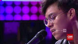 Ardhito Pramono Nyanyikan Single "Fake Optics"